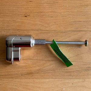 Bicycle Axle Mount Hitch